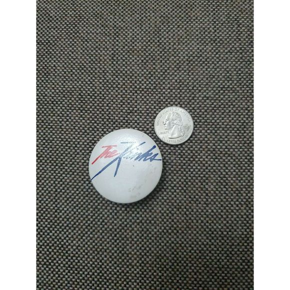 The Kinks 1 Pinback Button Rare Vintage - Picture 1 of 3